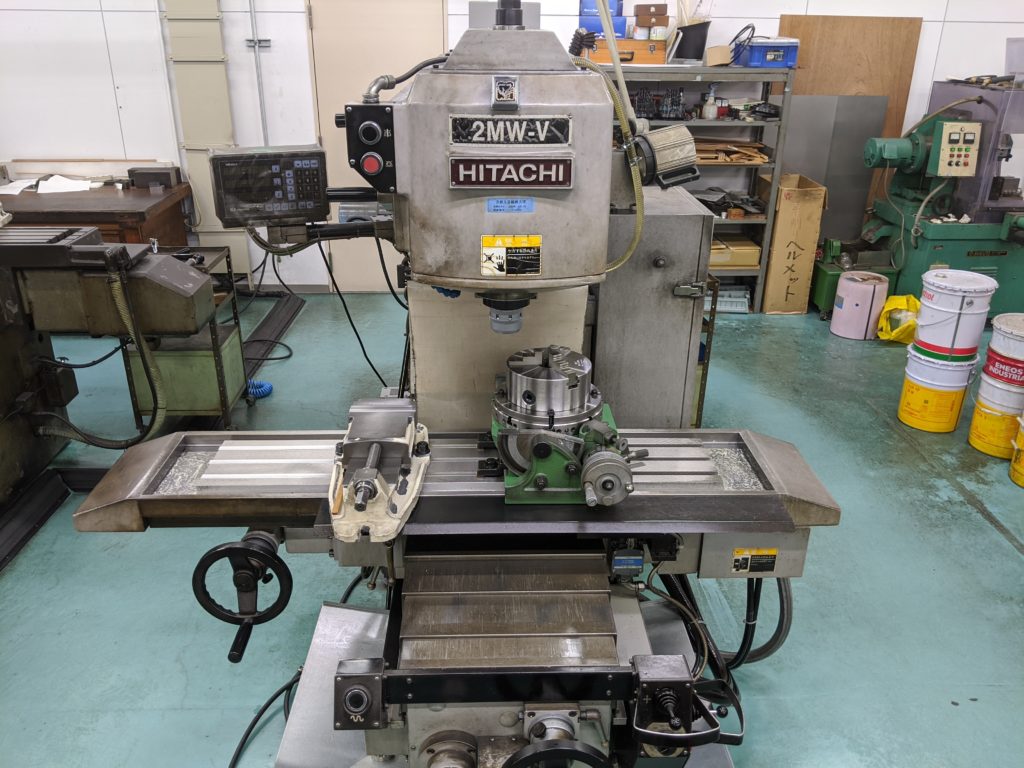 日立精工 2MW-V 縦型フライス盤の写真